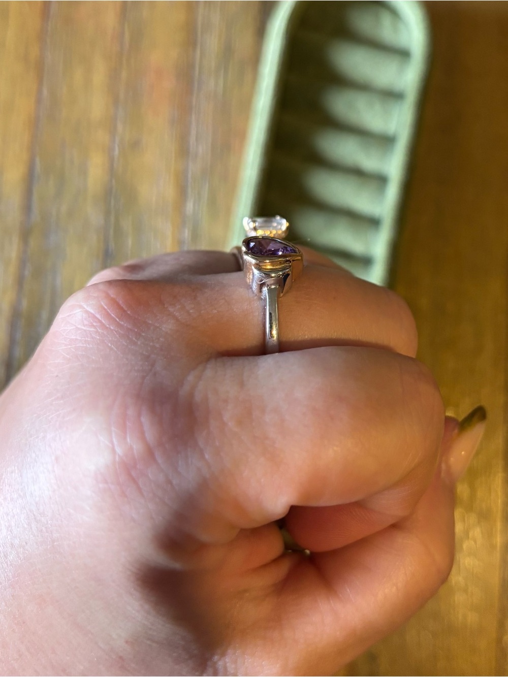 Rare Vintage Mixed Metal Purple Bezel Heart Ring - Picture 3 of 5